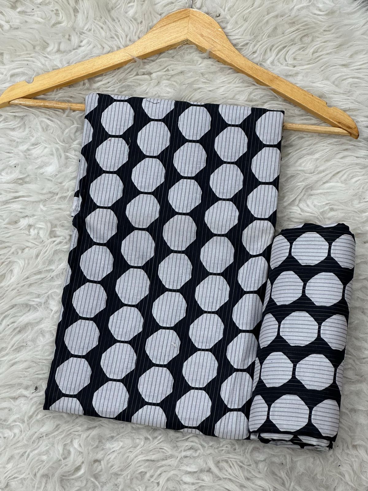 Bonanza Khaddar 2-Piece Unstitched